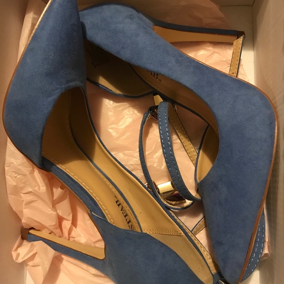 Audri Pump - Picture 4 of 5